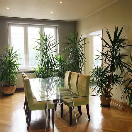 Nocleg ze śniadaniem Okay House