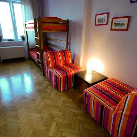 Okay House Nocleg ze śniadaniem 2*